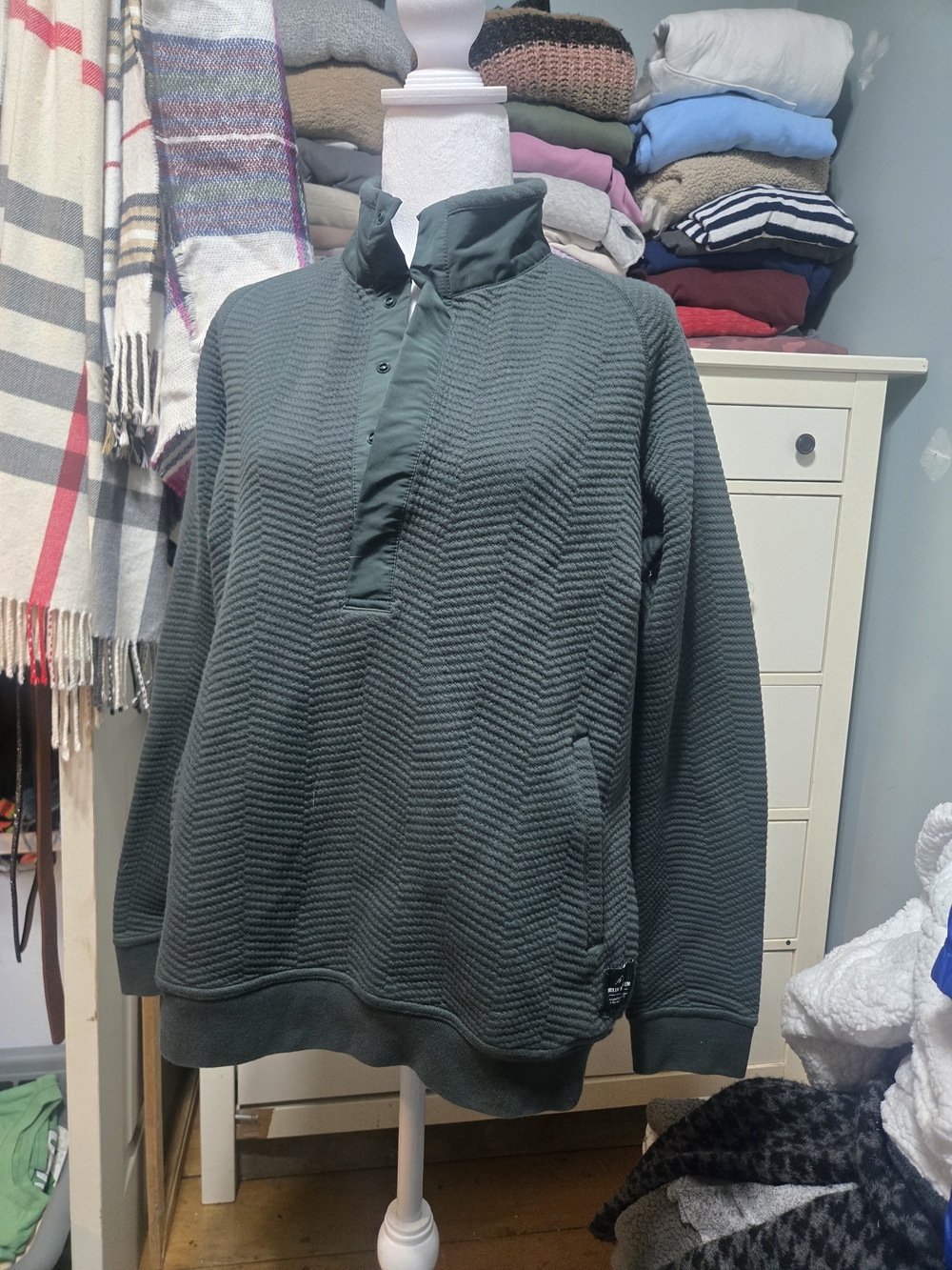Helly Hansen Womens's Forest Green Crewneck Sweater
